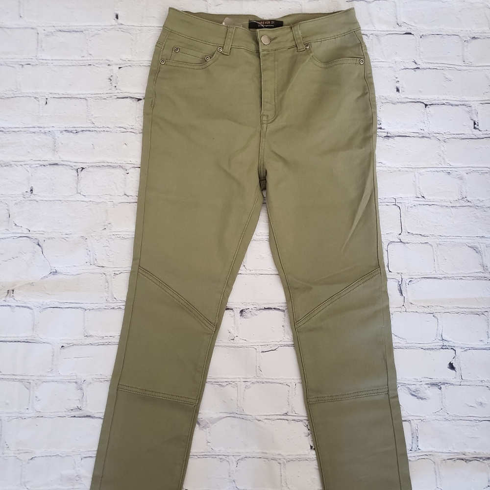 NWT Green Skinny Jeans